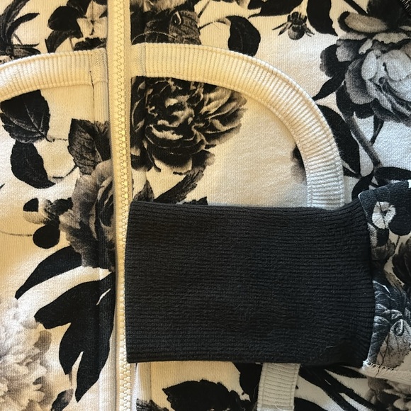 Lululemon Rare Scuba Hoodie - Picture 3 of 5